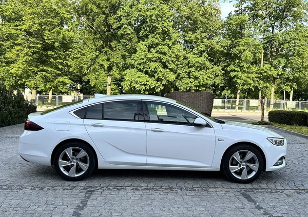 Opel Insignia cena 59900 przebieg: 207000, rok produkcji 2018 z Pszczyna małe 667